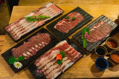 woo ma ca moo Отели рядом с достопримечательностью «Mae Kampong Village»