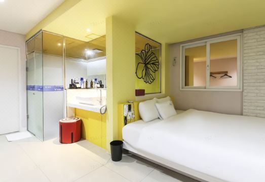 3. 송정 브이 호텔..