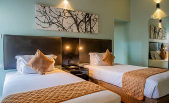 New Ambassador Hotel