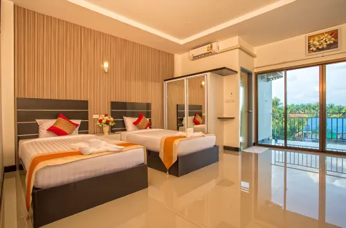 Phuthan Hotel Hotels in Amphoe Tha Chang