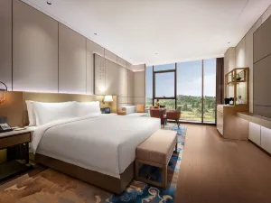 Linkong Jinjiang Hotel