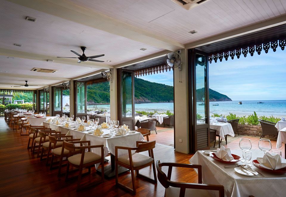 2. 더 타라스 비치..