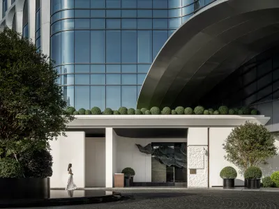 HUALUXE Shenzhen Bao'an, an IHG Hotel Hotel in zona Xixiang Sports Center