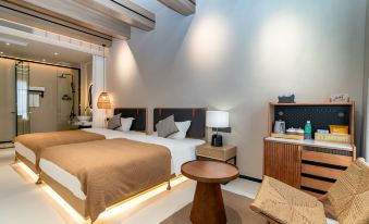Zijing Shiguang Homestay (Zhaoqing Yanqian Village Seven Star Cave Scenic Spot)