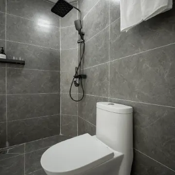 Dongrunfeng Hotel (Zigong Caideng Park)