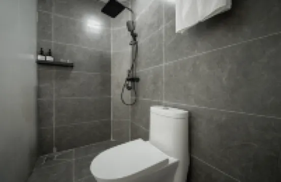 Dongrunfeng Hotel (Zigong Caideng Park)