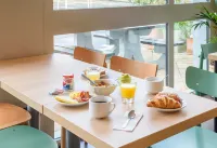 B&B Hotel Toulouse Cité de l'Espace Hurel - parkir