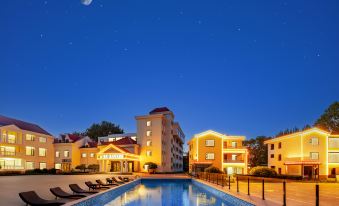 Xinyuan Houhai Resort Hotel (Laohushi Sea Park Branch, Beidaihe, Qinhuangdao)
