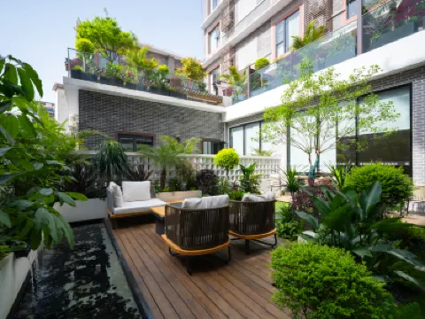 Starway Hotel (Guilin Two Rivers and Four Lakes & Elephant Hill Scenic Area) 푸보산 공원 주변 호텔