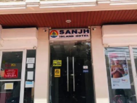 SANJH Island Hotel powered by Cocotel Hotels in Roxas