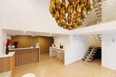 Takka Hotel - Bearing Hotels near Notting Hill Sukhumvit 105