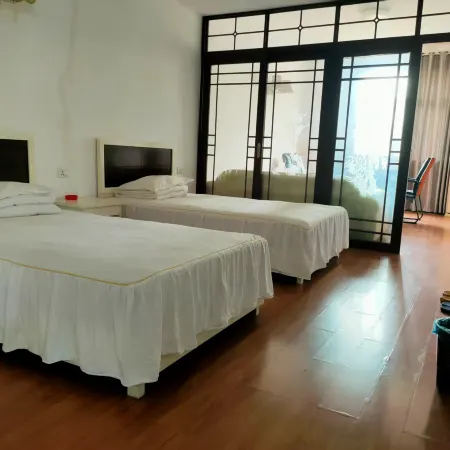 Honghu jingya hotel