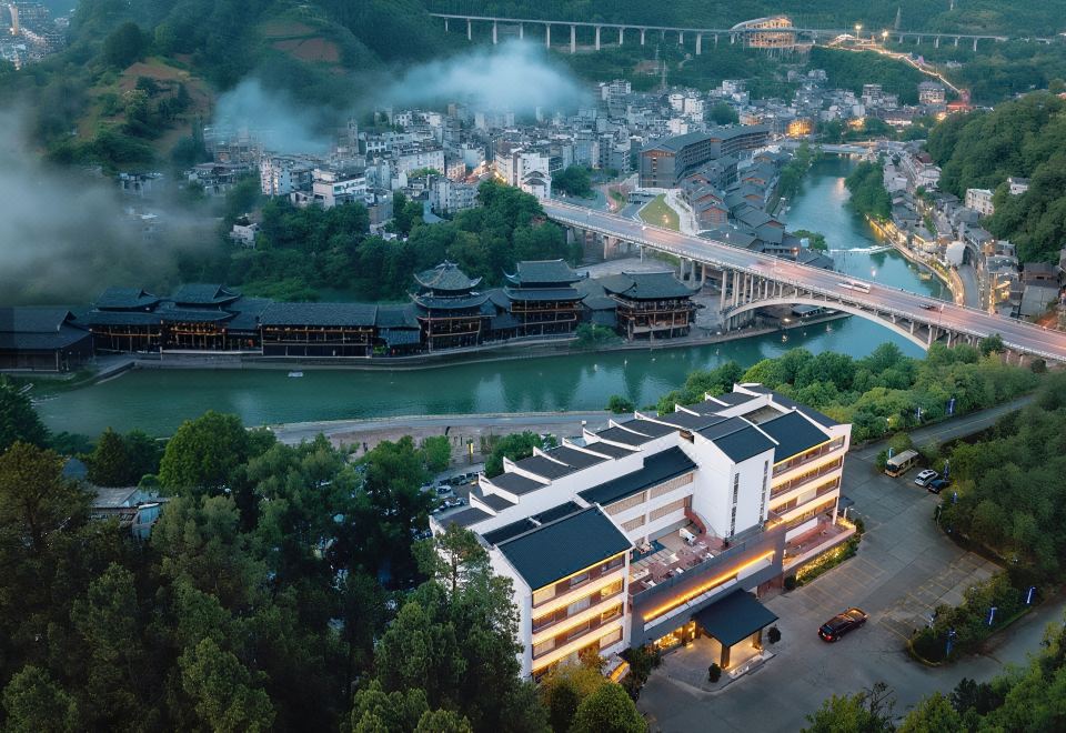 hotel overview picture