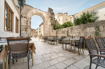 ホテル ペリスティル のホテル