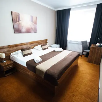 Премьер Инн Отели рядом с достопримечательностью «Мечеть Абу Наср аль-Фараби»