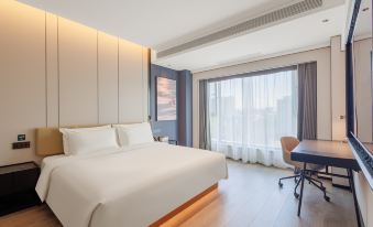 Shihezi Pedestrian Street Xihuan Road Atour Hotel