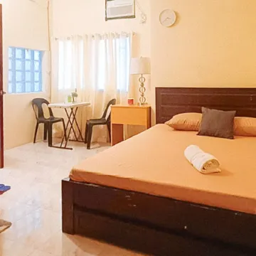 Jethro Hotel and Resto