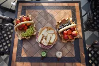 Yining Bekzadiler Homestay Hotel di Yining