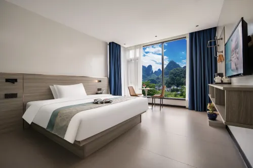 Nature Joy Hotel (Xingping Ancient Town, 20 RMB Attraction Area Store)