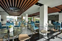 Holatel Hotel Phitsanulok