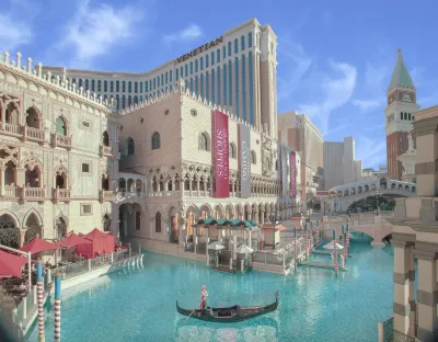 The Venetian® Resort Las Vegas Hotels near The Venetian Expo