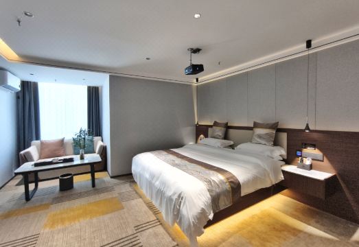 2. Harbin D..