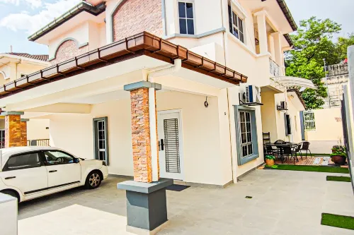 Modern 5-Bedroom House BBQ Event Wedding at Kajang by HCK - Airport Shuttle