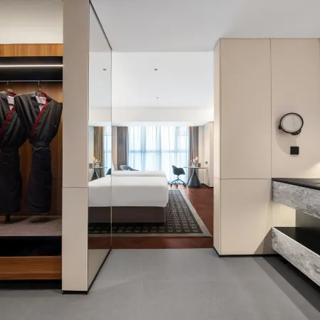 IntercityHotel Chengdu Taikoo Li Chunxi Road Pedestrian Street