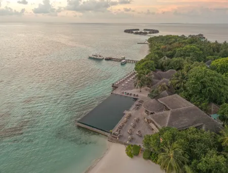 Coco Bodu Hithi - 50% Off shared roundtrip Speedboat for stays from 1 Sep to 23 Dec 2025