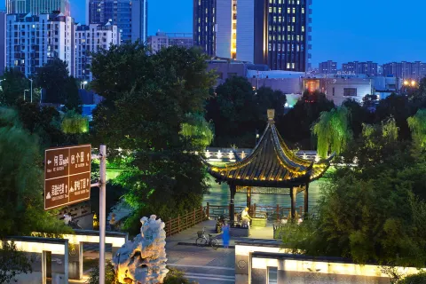 Yitel (Yangzhou Qionghua Building, Ancient Canal, Dongguan Street)