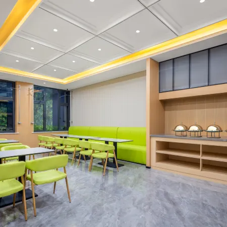 Chonpines Hotel (Liaocheng Yanggu Shizilou)