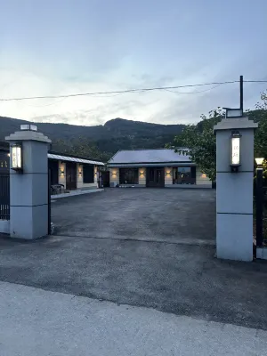 Huanren Shijingxuan Homestay - con vista montagne