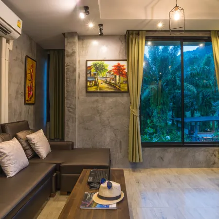 Krabi Green Hill Pool Villas