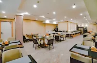 Urban Garden Hotel (Penglai Bus Station Dengzhou Road Market)