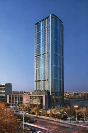 Weilan Creative Hotel (Chengdu MixC Niushikou Subway Station Store) Отели рядом с достопримечательностью «Tian'ehu Park»