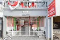 RedDoorz Near Mayapada Hospital Surabaya Hotel a Sawunggaling