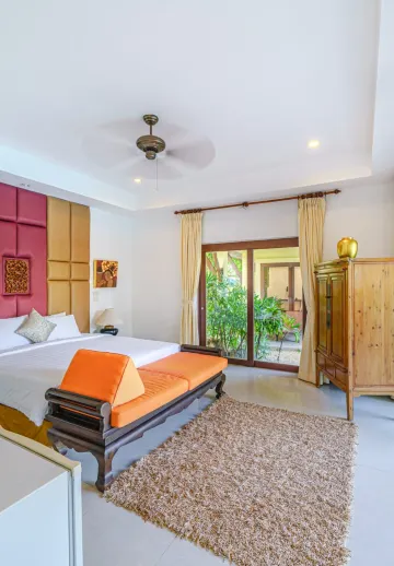 วิลล่า 8 ห้องนอน, ทั้งหลัง