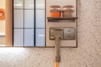 Juzi Hotel (Aksu Airport Fuxing Avenue Branch)