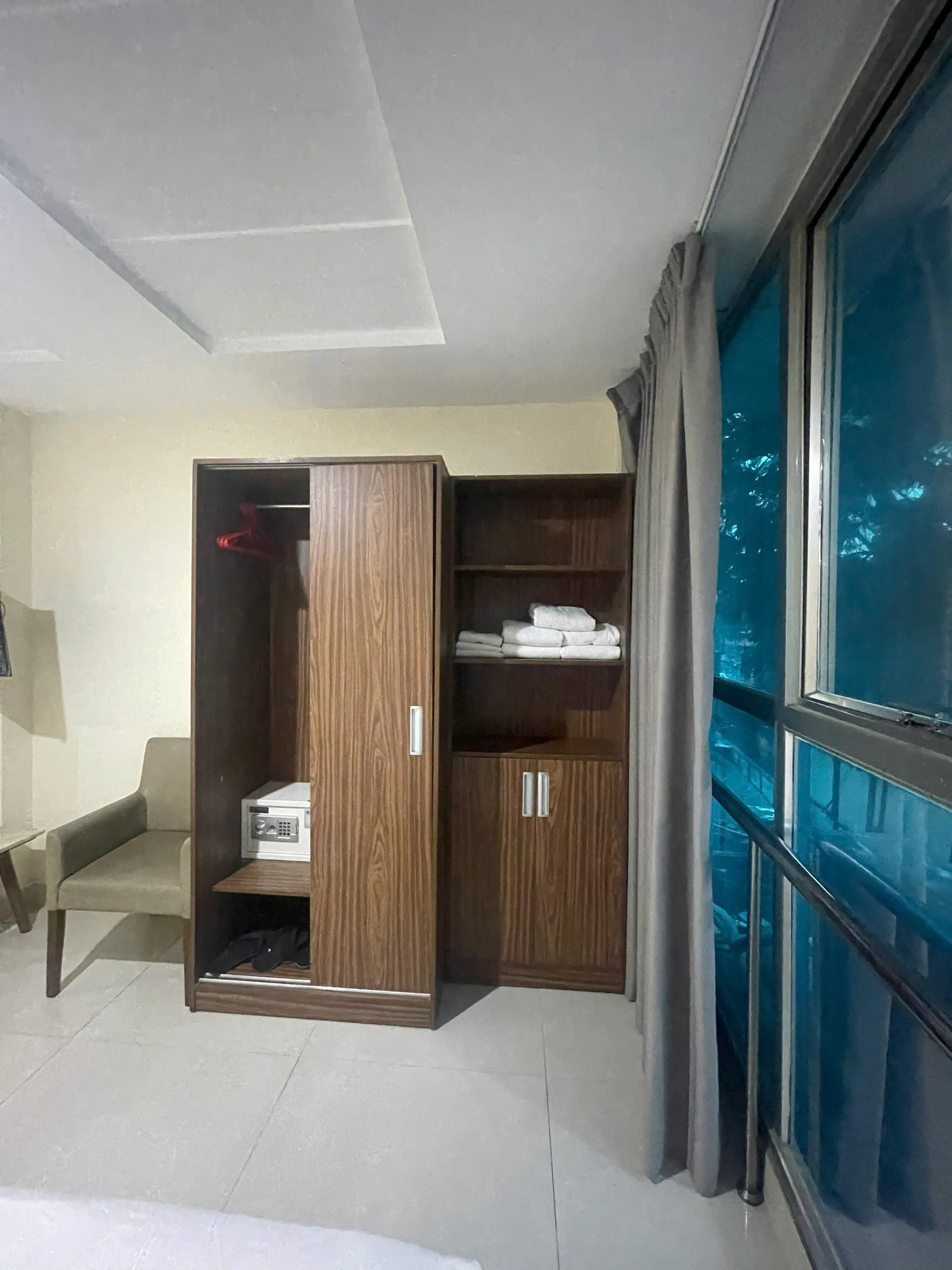 Kim Khoi Hotel Rooms Photos