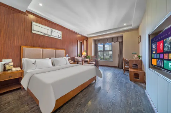 Baihao Impression Hotel Hotels near Plaza Shopping Center