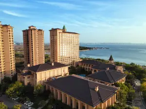 Qingdao Chateau Star River Hotel