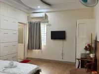 THIEN HA HOTEL Hotels near Saigon Exhibition and Convention Center (SECC)