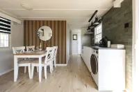 Stylish & Tranquil Garden Retreat ~ Lounges ~ Pkg! Hotels in Oisterwijk