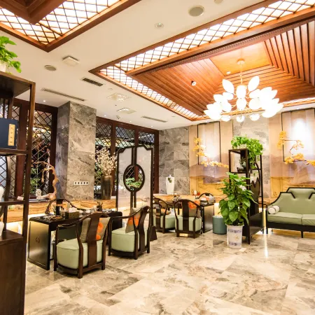 Phoenix International Hotel