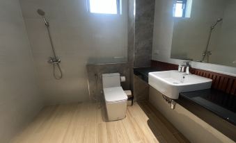 J&P Hotel Sriracha