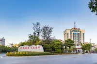 石屏善誠ホテル（文化公園）