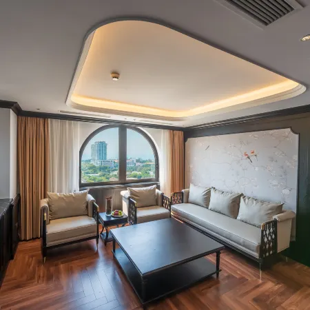 Grand Luxury Hotel Ninh Chu
