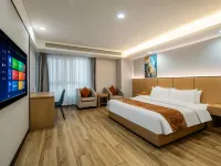Wanbang Zundi Hotel (Xi'an High-tech Wanda Plaza Mutasi Subway Station Branch) Hotels near Gaoxin