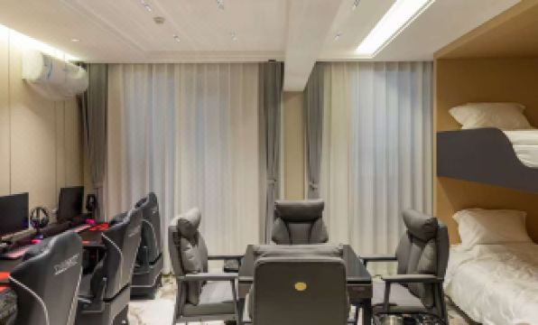 D ONE E-Sports Hotel