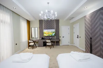 Astoria Plaza hotel فنادق في 
